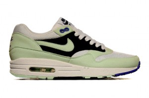 nike-wmns-air-max-1-319986-102-white-mint-candy-obsidian-game-royal