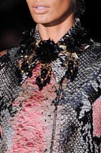 b--gucci-details-ss-13-30442-76